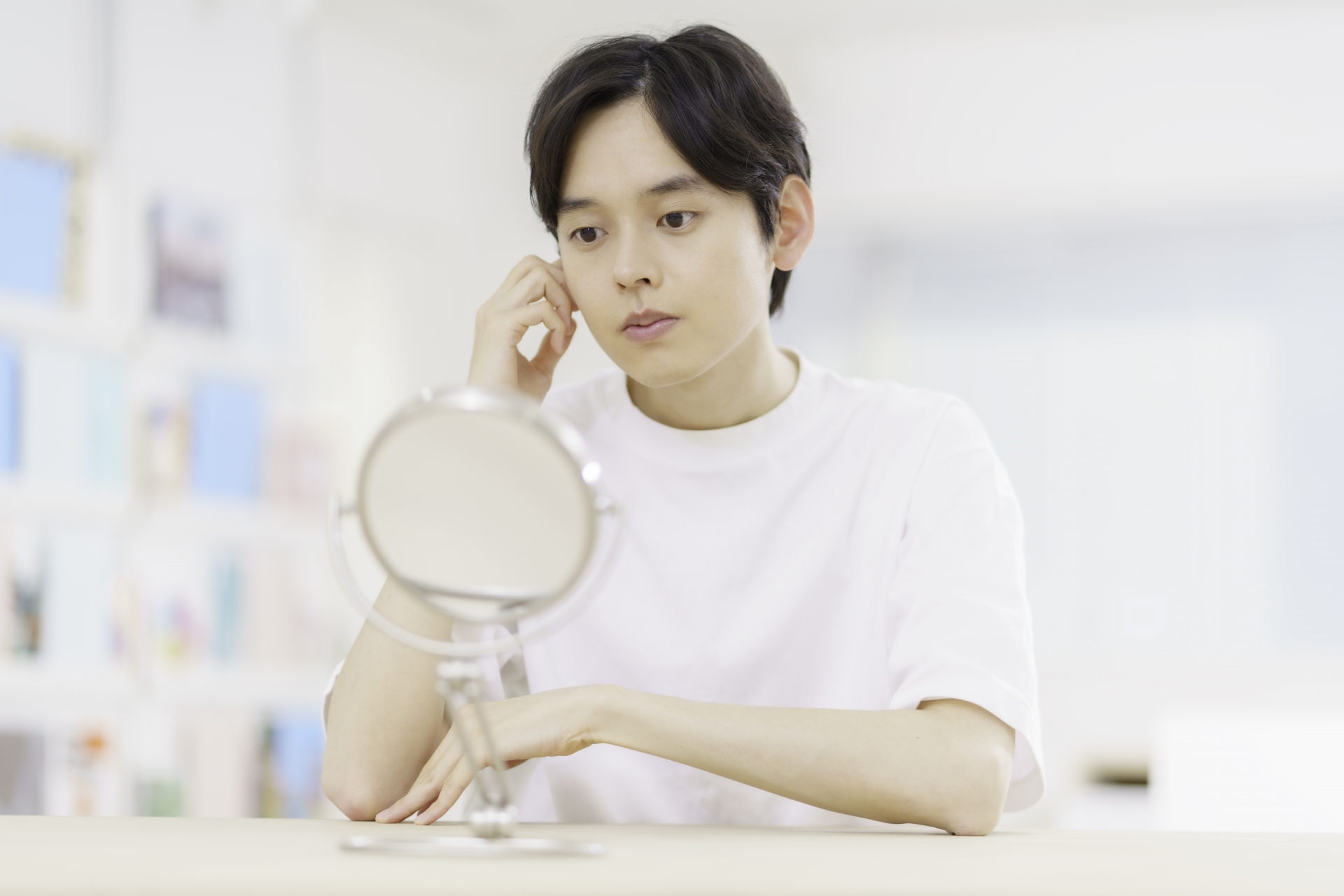 メンズ眉毛アートメイクの料金の相場はどれくらい？内訳や料金を抑えるコツ・失敗を防ぐポイントを紹介