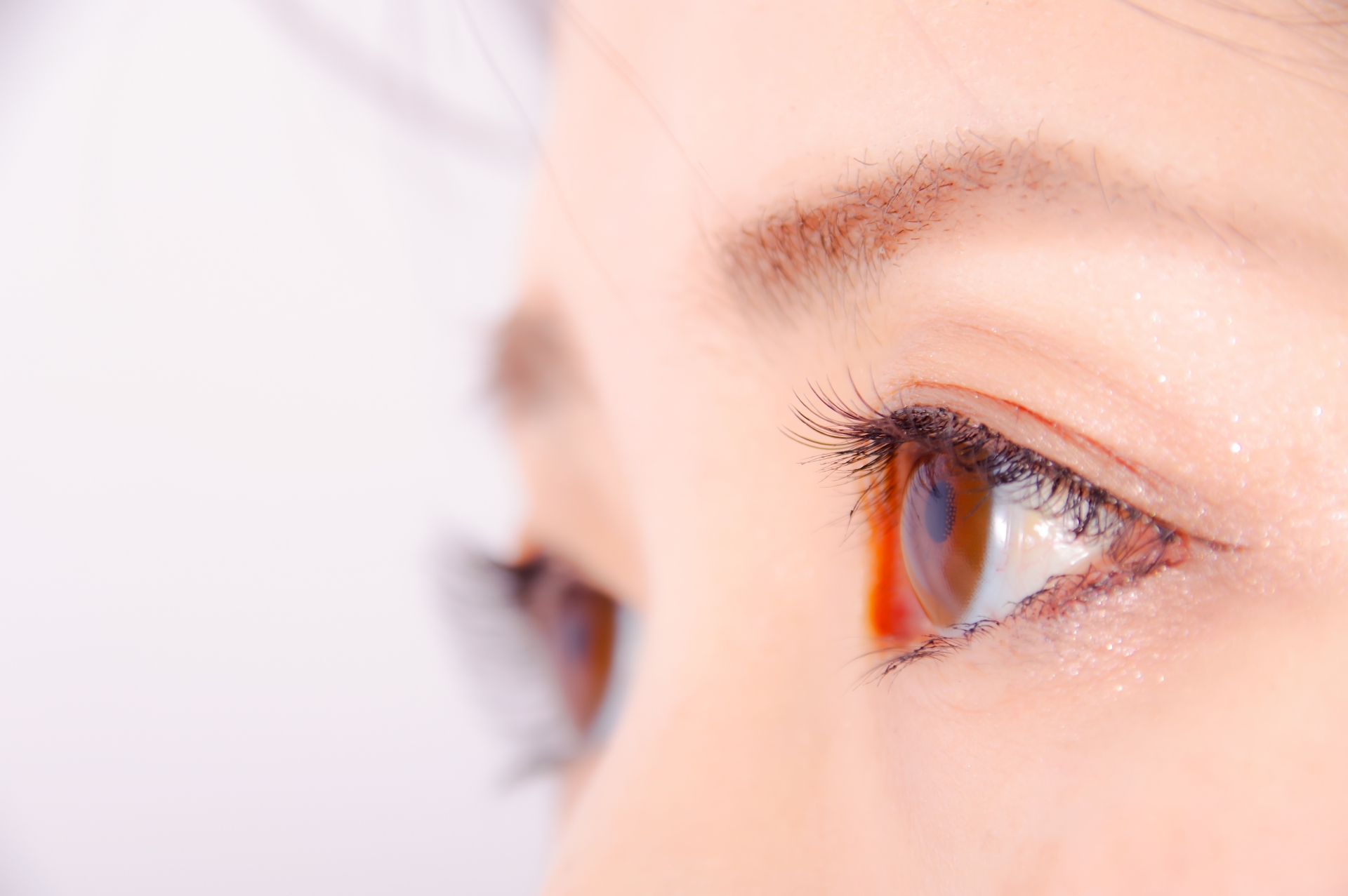 アイラインアートメイクの経過は？持続期間・起こりやすいトラブルと対処法・色持ちを良くする方法を解説